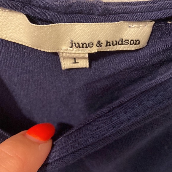 Tank top with slit in back and knot - Picture 3 of 4